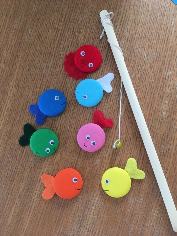 保育園 手作りおもちゃペットボトルシャワーで水遊びを楽しもう！保育士ワーカ