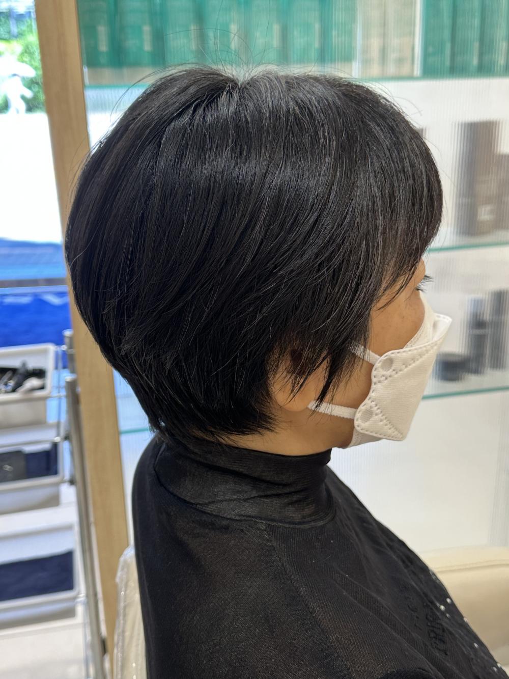 50代からのショートボブはナチュラルとシルエットがポイント - CasiiのヘアスタイルカタログstyleLog スタイルログ