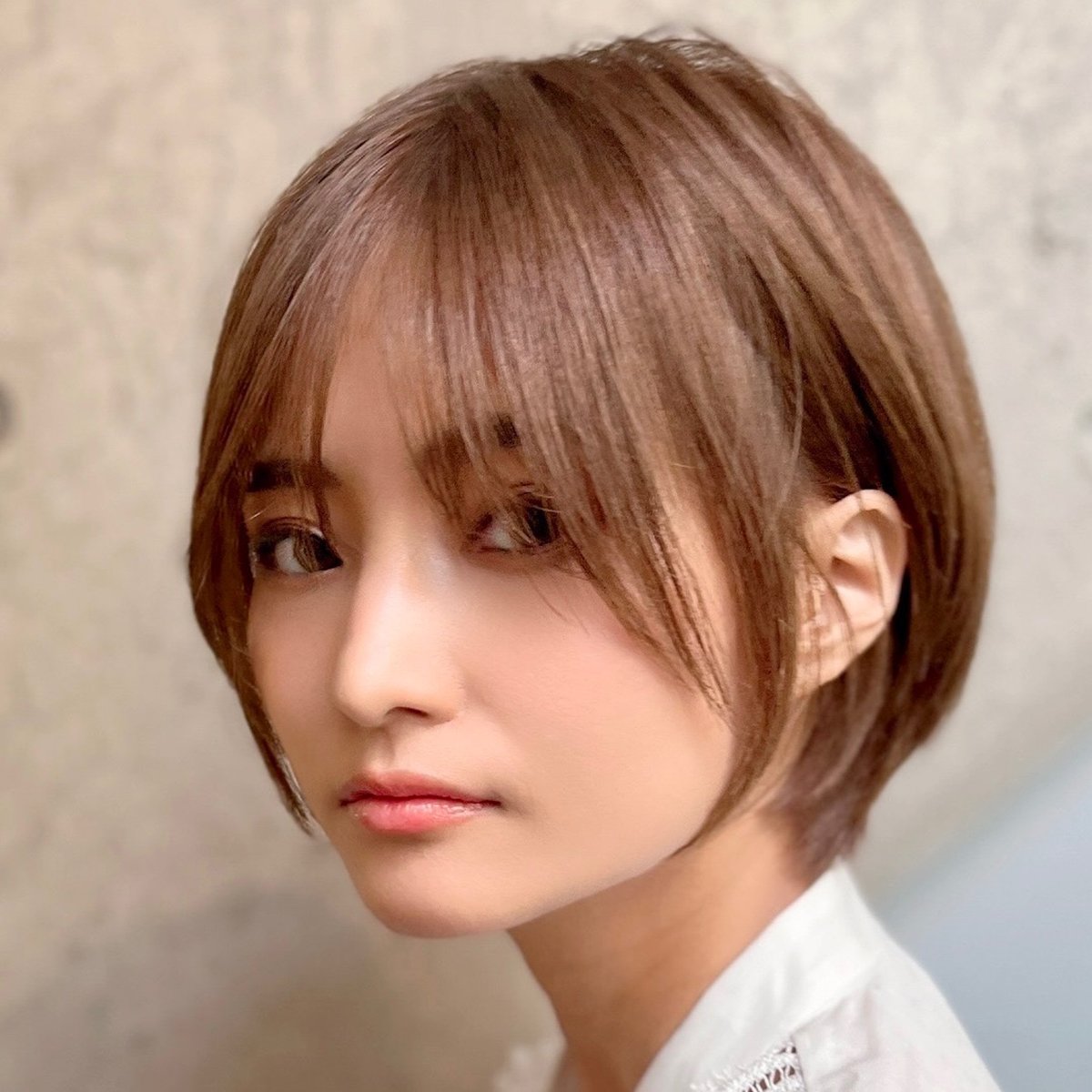 小顔ショート 17連発 これで顔が小さく見えるおすすめスタイル集美的.com