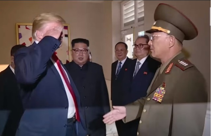 盲点 キャップをかぶるときの前髪のしまい方のコツ、教えます。 - YouTube