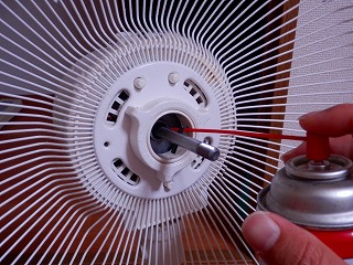 弱でも強風過ぎ、風切り音うるさいAC扇風機をなんとか出来ないか - 交換修理足漕滑走記録