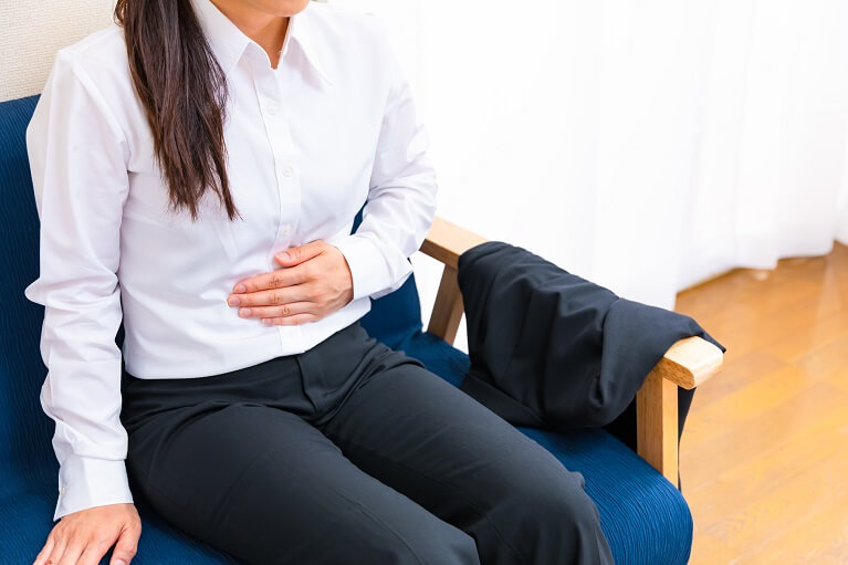 腰痛と腹痛が同時に起こるのはがん？女性特有の病気の可能性や腰痛と下痢・便秘の関係も解説腰痛メディアzen placeが発信する痛みの情報サイト