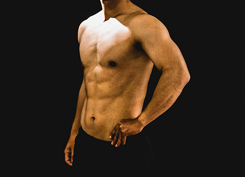 背中+二頭筋💪 今日は上背メインでトレーニング💪 腕を上げた時にグワっと広がる背中が欲しい🔥 見れば見るほど細マッチョや💦東京都周辺でテニスプライベートレッスンやってます。 攻撃的なテニスがモットーです。 身体の仕組みを基により具体的なアドバイスで上達へ