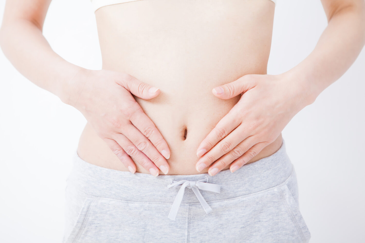 神尾楓珠：「結婚するなら絶対に字がキレイな人！」 ヘソ出し、舌ペロ、サングラス姿で「ar」に - 毎日キレイ