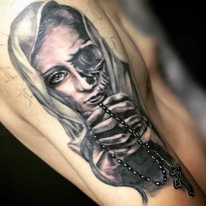 聖母マリアのタトゥーの意味は？天使やスカル、合掌のデザインも紹介