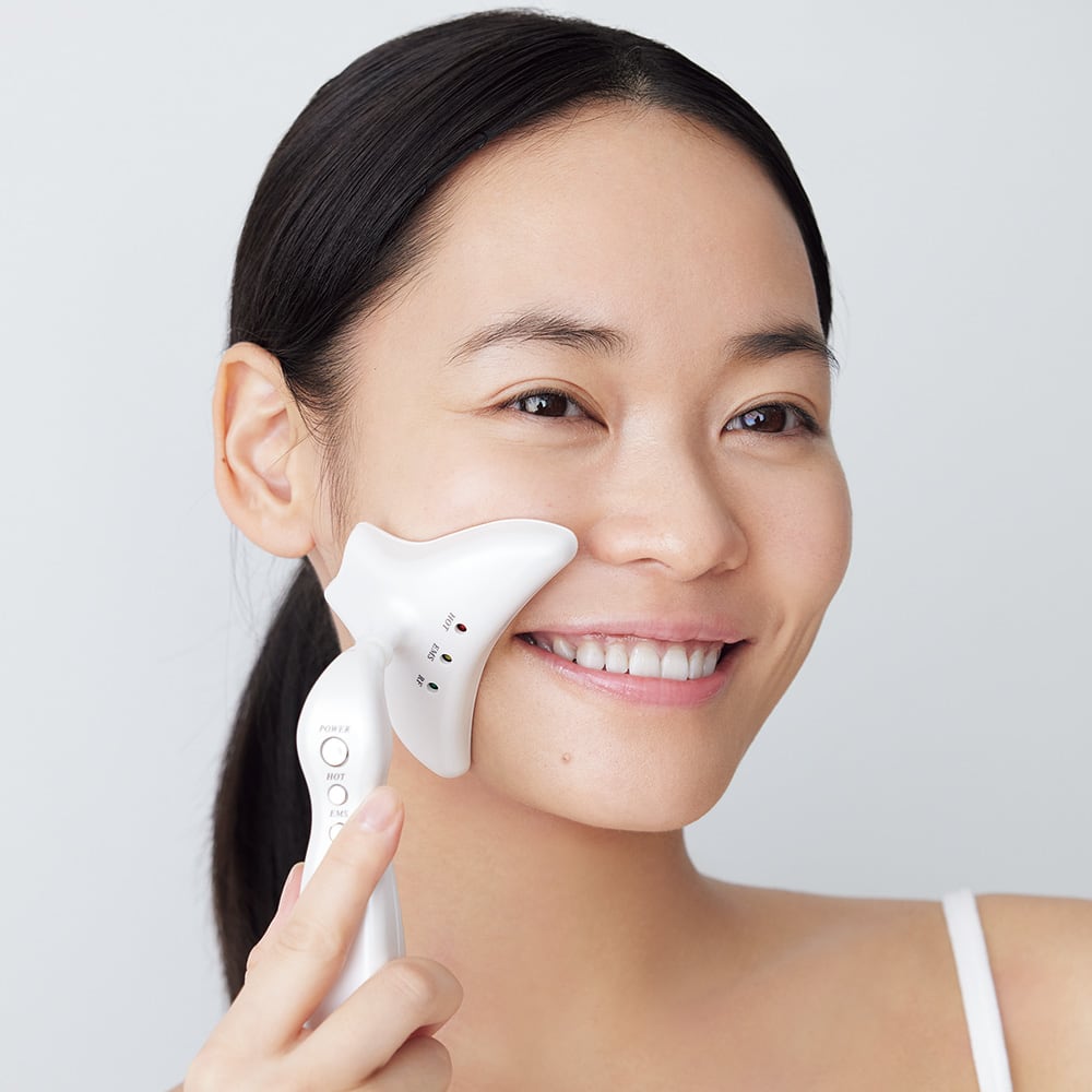 スキンケア革命 スキンアイロン - 韓国発！20万台完売の1台6役のアイロン型美顔器