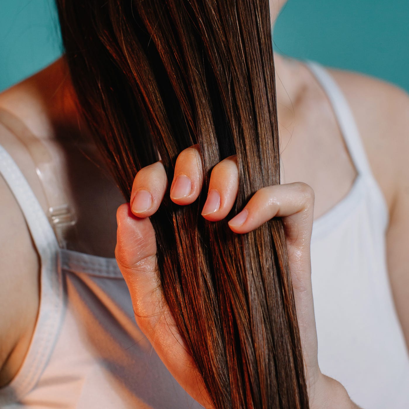 医師監修 重曹は白髪ではなく頭皮環境にメリットがある！注意点についても解説 - HealthHair Lab ヘルスヘアラボ