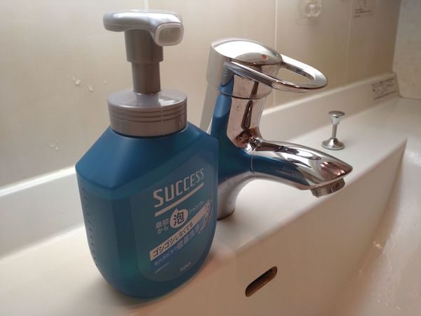 シャンプー泡立てグッズもこもこ泡でヘアケア！泡立て器のおすすめランキングモノスポ