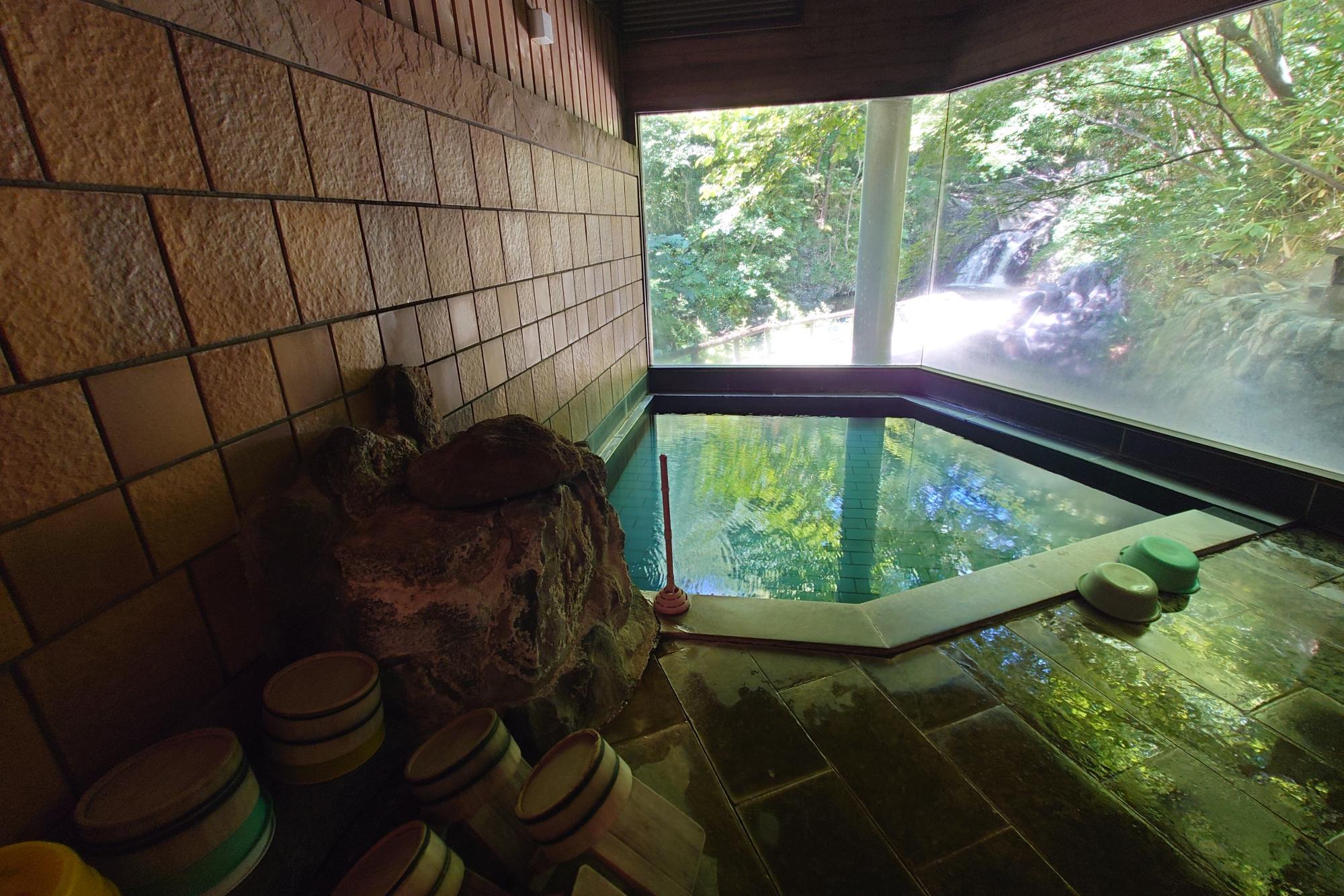 宮城 吹上温泉 峯雲閣 日帰り入浴 & 宿泊 その3 お風呂編 - 秘湯宿.com