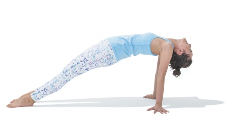 前屈が苦手な人必見！前屈が変わる！理学療法士に教わる「腸腰筋」を鍛えるヨガワーク2つ - スポーツナビ