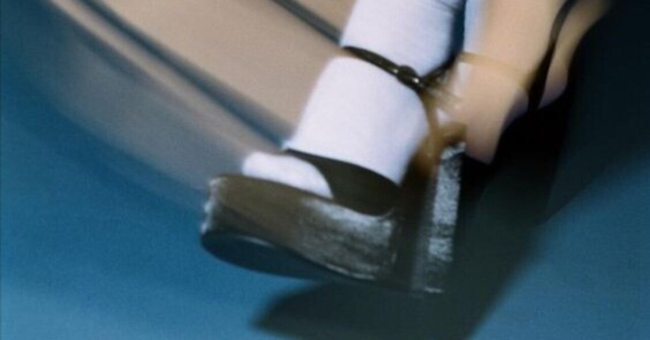 舐められる靴』や『ウマい泥水』を作って屈辱をおいしく味わってみたオモコロ