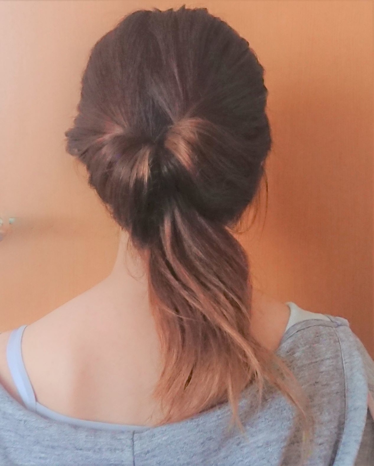 髪を結んで頭痛がする方 この結び方やってみて