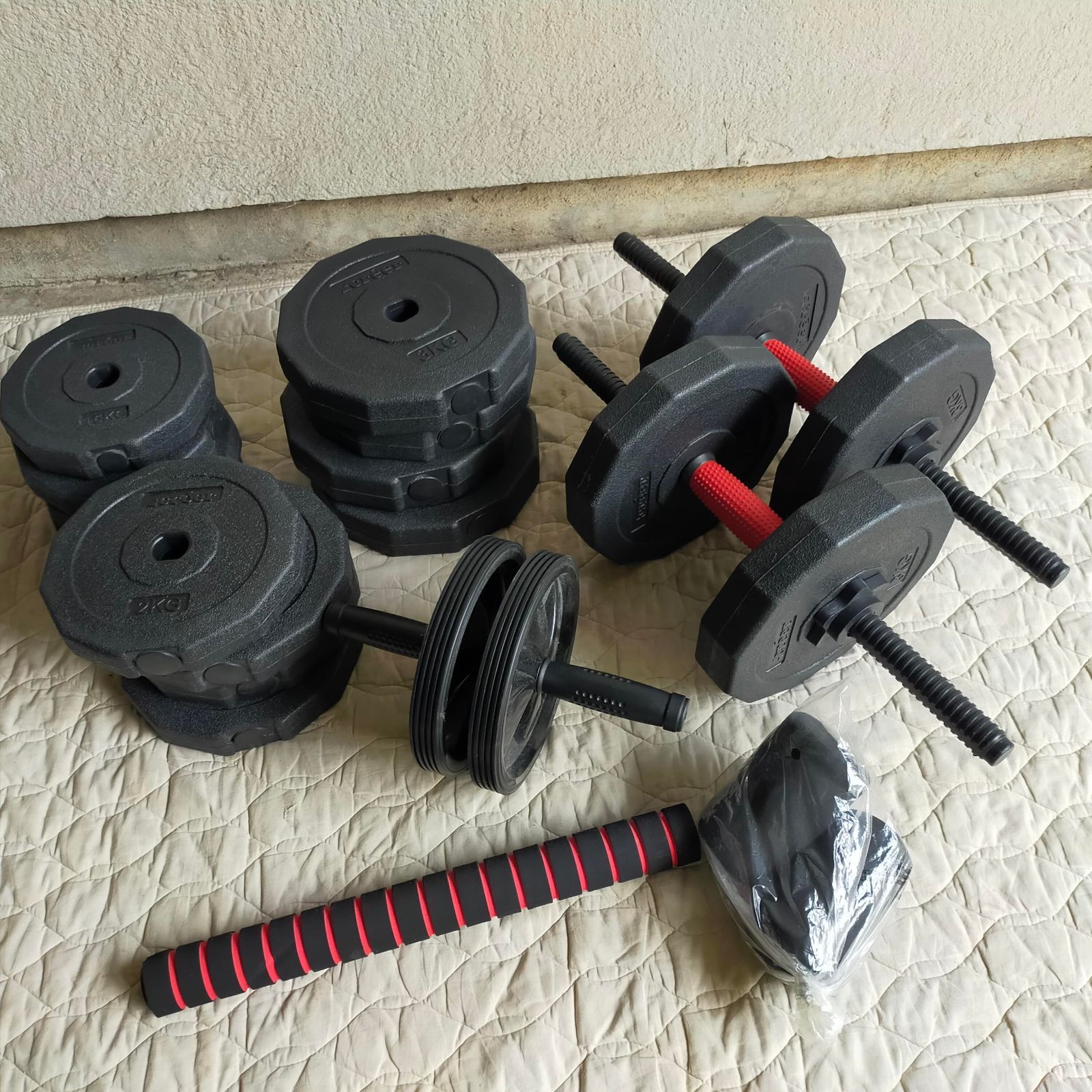 デッドリフトは腹筋も鍛えられる。お腹の筋肉を鍛える筋トレ方法とは？Smartlogボディメイク