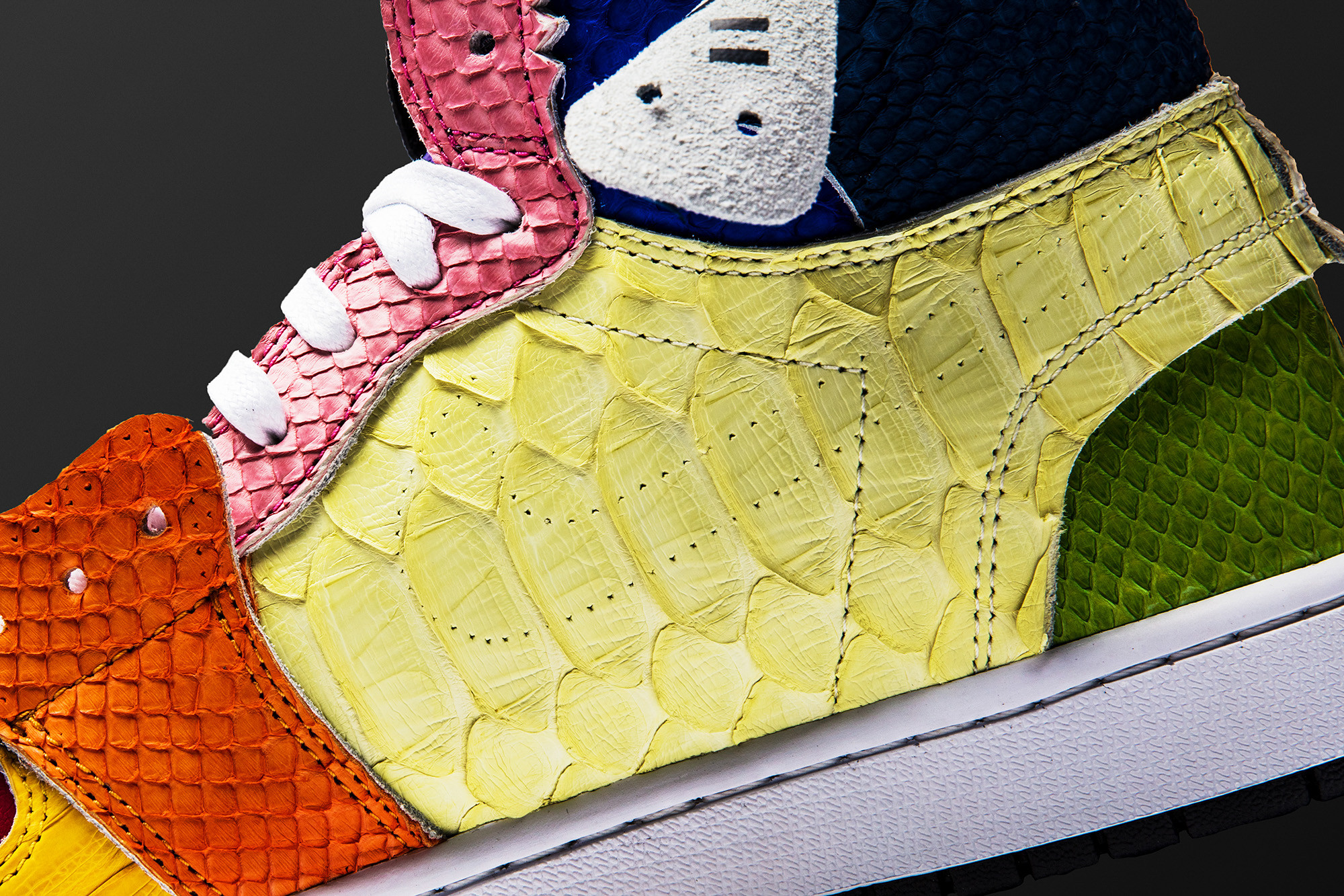 ザシューサージョンThe Shoe Surgeon□NIKE AIR JORDAN 1 CUTTOMPythonエアジョーダン1パイソンカスタムスニーカー 22551