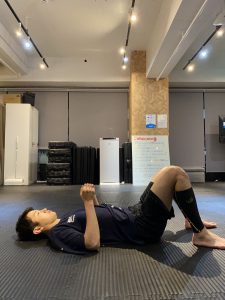 初心者 背筋トレーニング「リバースエルボープッシュアップ」 - YouTube