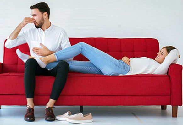 足 臭い 女」の1836点のロイヤリティフリー画像、写真素材、絵Shutterstock