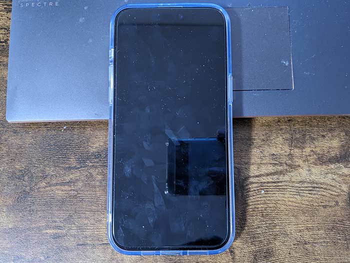 iPhoneの明るさを一番暗いレベルより更にもう一段階暗くする裏技 - あなたのスイッチを押すブログ