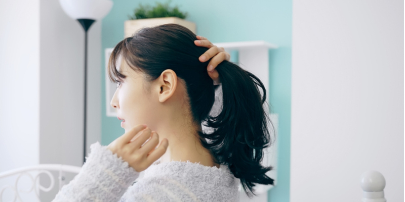 目元をたくさん触る人は嘘つき？体のどこを触るかで相手の心理が見える！ ヤバい心理学- ラブすぽ