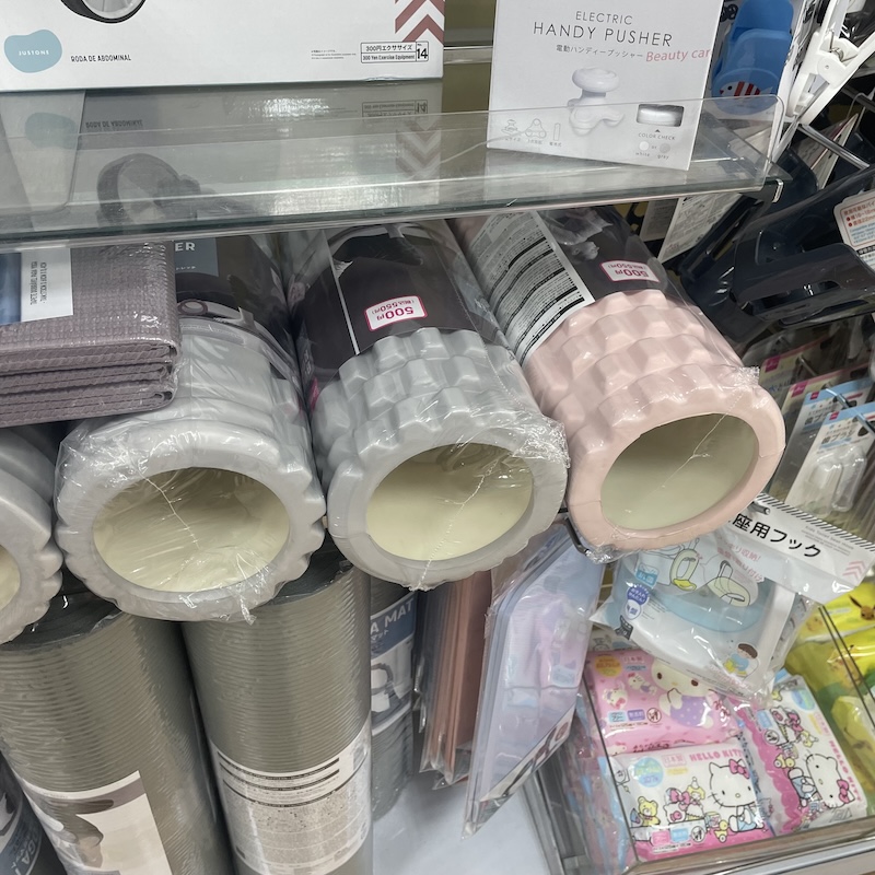 ダイソーの小さなバランスドーム「バランスボール ハーフタイプ、凸凹 」はちょっと残念！晩年のケイジャ