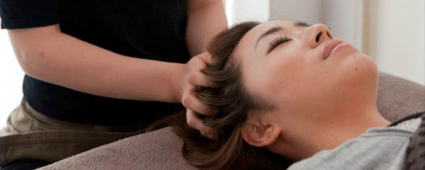 ヘッドセラピストという職種・仕事内容とは?セブンビューティーアカデミ