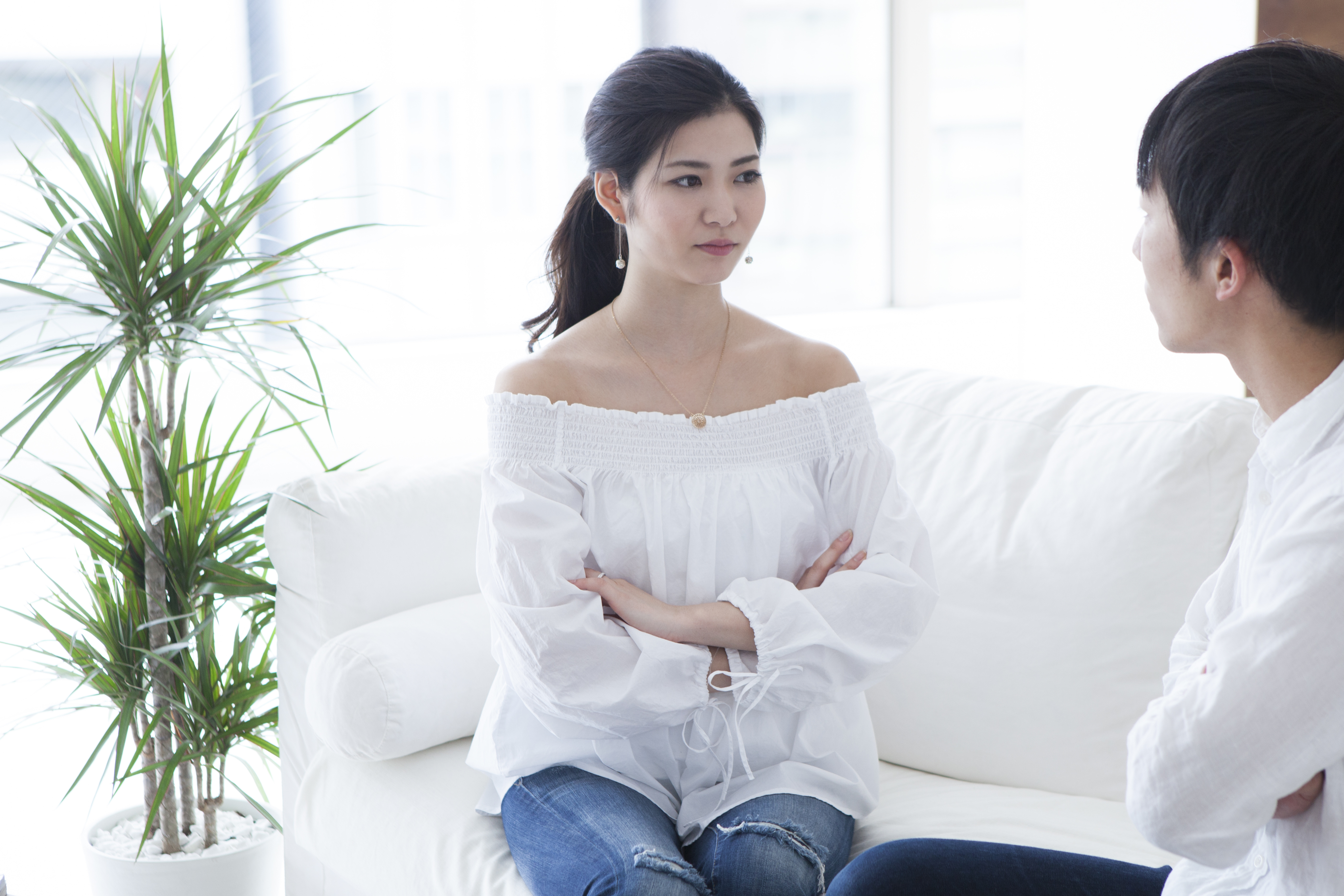 女性 寂しいの写真素材写真素材なら「写真AC」無料 フリー ダウンロードOK