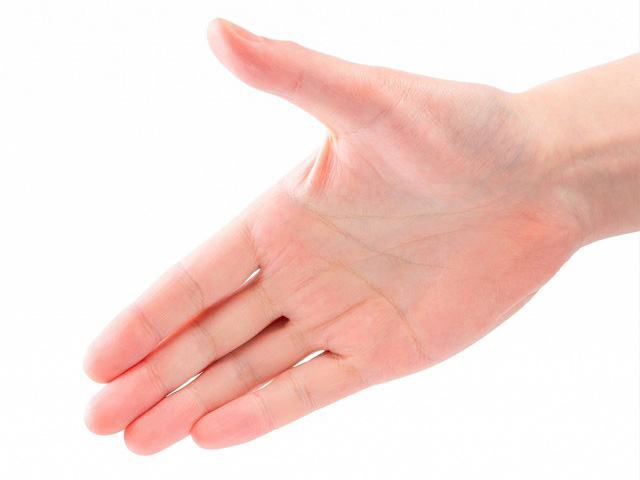 手相占い🖐🏻まにゃ 自分のイイとこ研究所🧪💕今日の手相はーー！！ ファティマの目👁✨✨ 感情線と知能線の間でなくても手のひらの真ん中ら辺にある目の形ならOK🥺✨✨ これは、鑑定してても なかなか見かけない マジでレア手相 いままで、2人いたかくらい