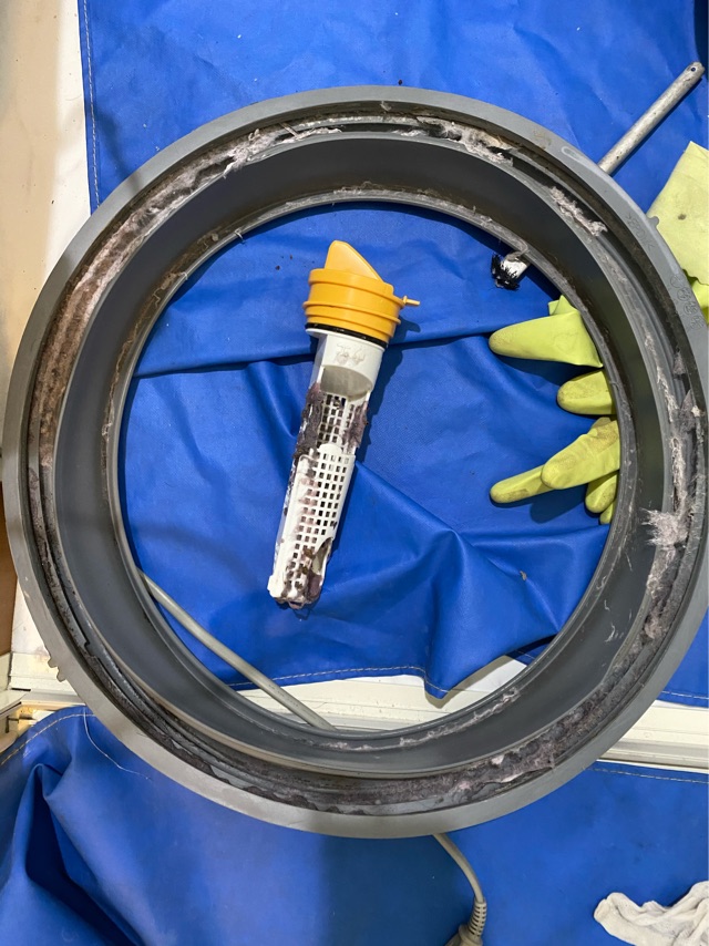 ドラム式洗濯機ドアパッキンすき間フィルタ