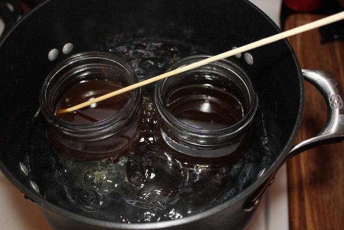 ミツロウクリームの作り方 冬の保湿に犬猫の肉球にミツロウキャンドルakarizm-アカリズム