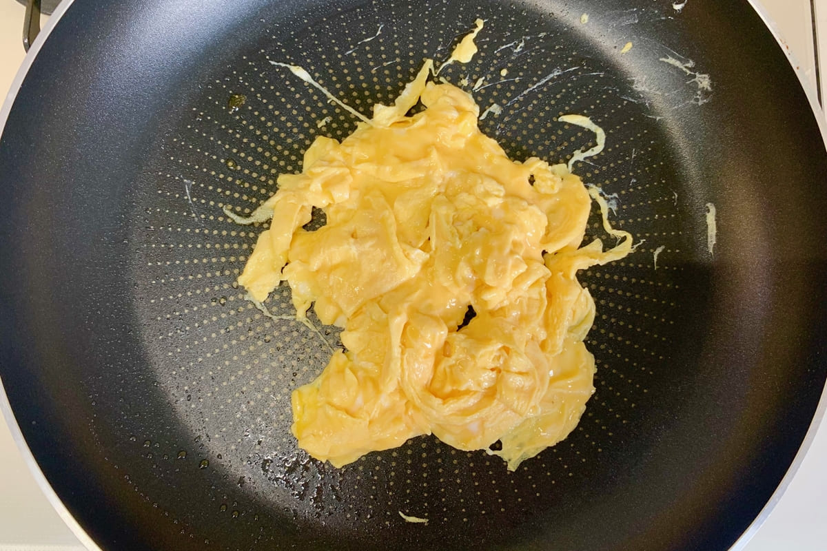 ダイエットのトリプルパワーが凝縮！ スパイシーな味わいの「チキンとオクラのカレー炒め」at home VOX アットホームボックス