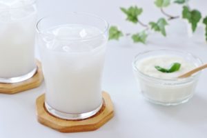 ◇サンキスト コーラス カルピス 550ml 4本セット◇展示用 賞味期限切れ 森永乳業 サンキスト