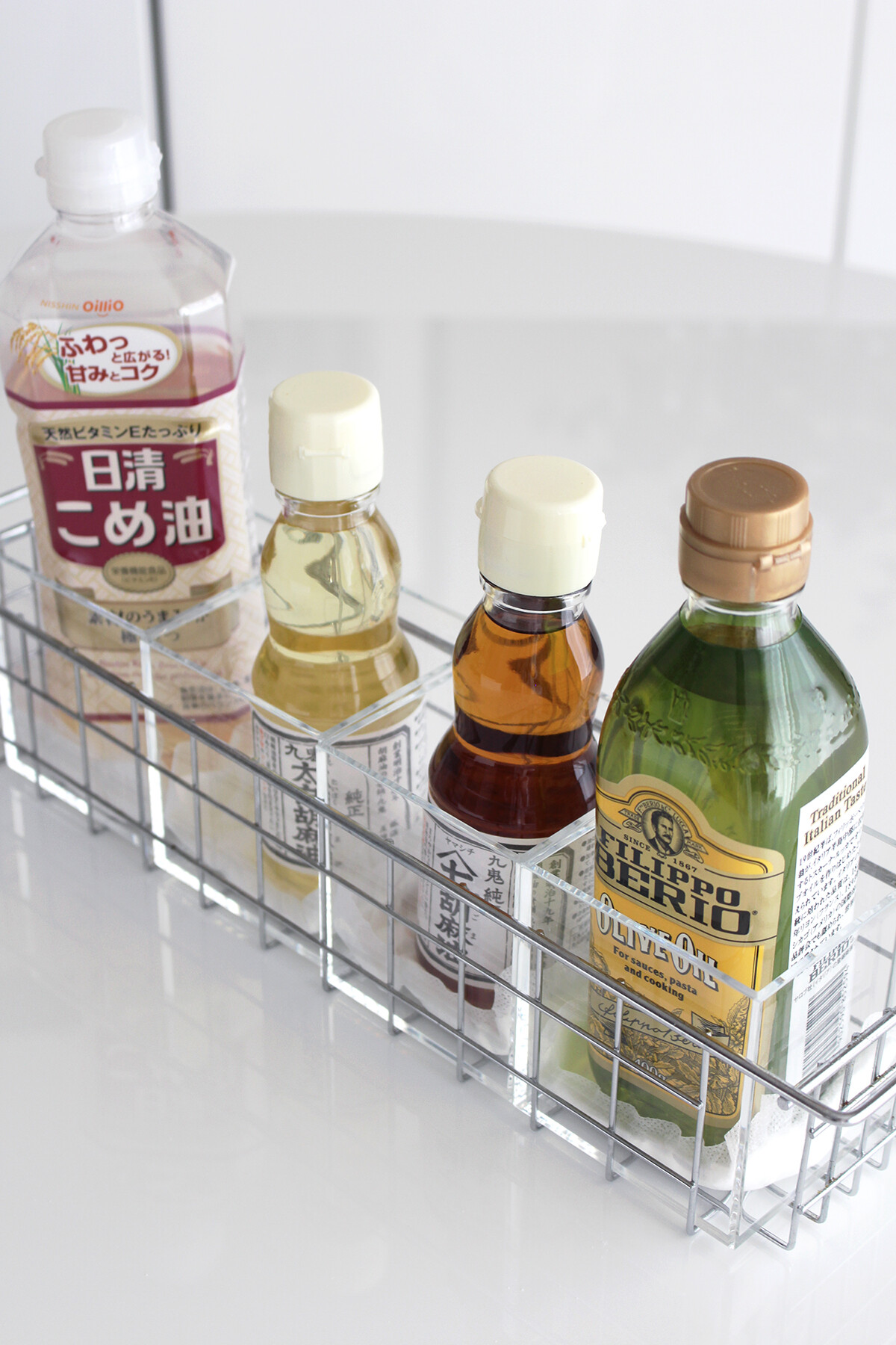 アロマオイルの収納方法は？ おすすめ収納アイテムを紹介「マイナビウーマン」