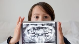 矯正女子の男ウケって？見た目が気になる女性にはマウスピース型矯正装置がおすすめ千代田区秋葉原の矯正歯科・末広町矯正歯科