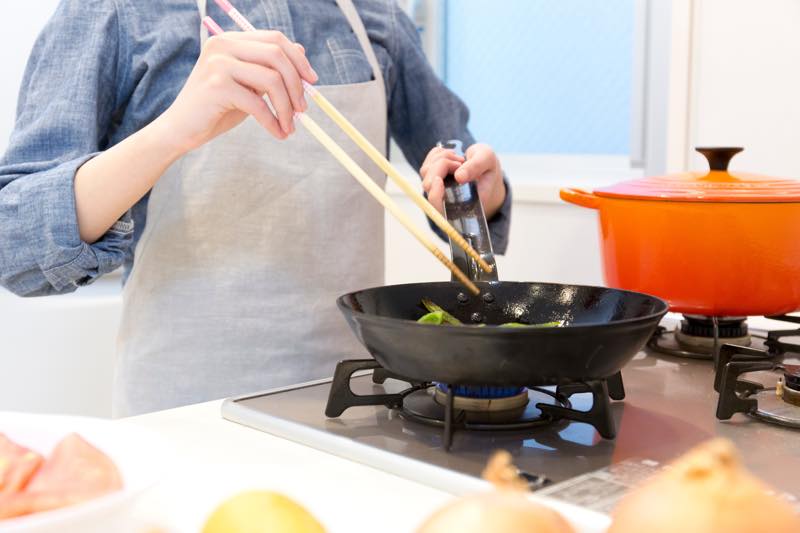 揚げ物を食べると太る理由とは？ダイエット中に食べるときのコツも解説HEALTH MAGAZINE