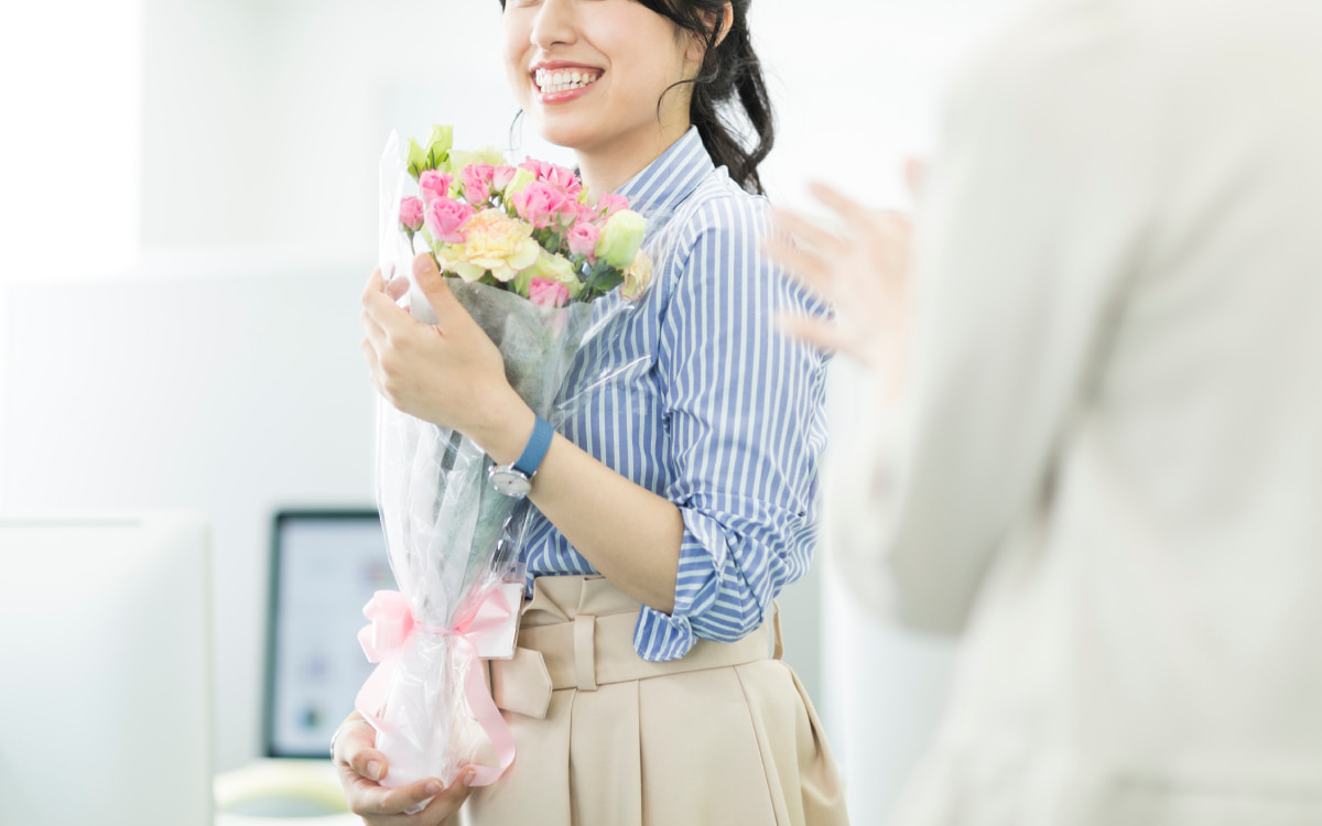 益々のご活躍をお祈り申し上げます」の使い方を解説！例文や注意点、言い換え表現も紹介します - Email Rising イーメールライジング