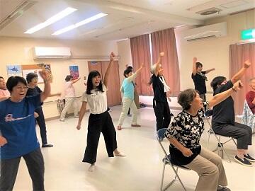 高齢者もヒップホップでイエーイ高齢者向けダンス教室が盛況