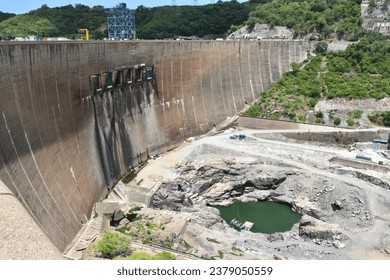 カリバダム」の197点のロイヤリティフリー画像、写真素材、絵Shutterstock