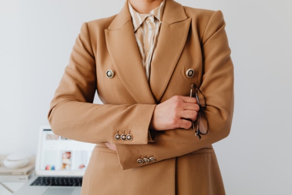 扇・扇子・団扇の違いとは？それぞれの歴史とおすすめ商品6選 – 江戸扇子とうちわの老舗通販_伊場仙