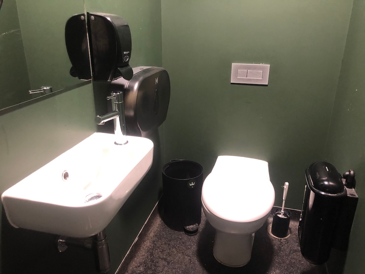 外国人もビックリ、日本の最新トイレ事情を英語で説明English Lab イングリッシュラボ ┃レアジョブ英会話が発信する英語サイト