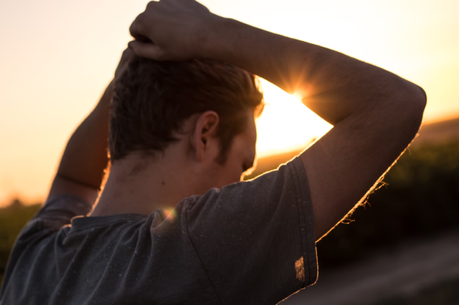 疲れたが口癖の旦那や男の心理10選！関わってはいけない理由もBELCY