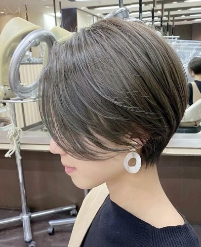 失恋で鬱状態のようになった日、何か変えたい私は「髪」を選んだかがみよかがみ