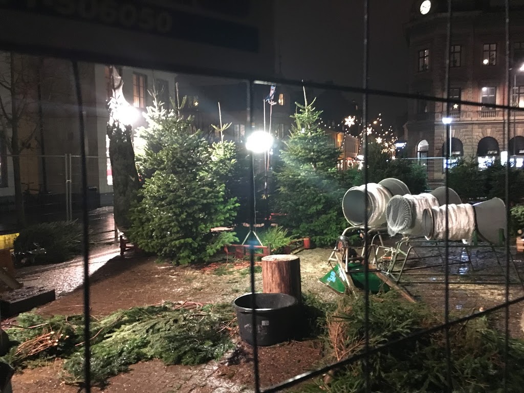 LED電球が暗くなってきたので交換を考えています。調べた所、同じ型番の電球は製造- 教えて！住まいの先生 - Yahoo!不動産