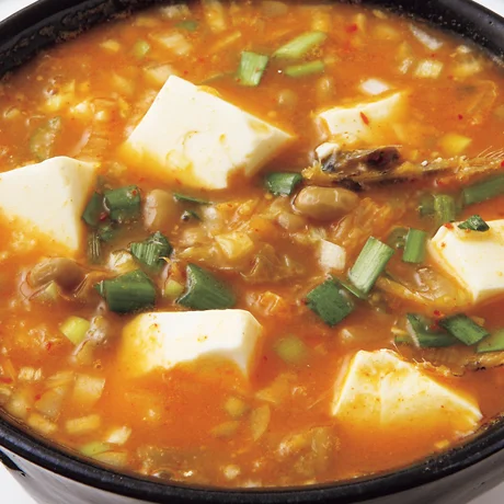 簡単ヘルシー♥キムチと豆腐のとろみスープ