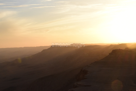 砂漠、パラン、ネゲブ砂漠、イスラエルの緑のフィールドと温室の空撮。写真素材2385051649Shutterstock