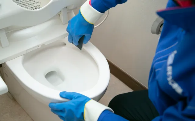 トイレ掃除のやり方！ニオイも黒ずみも、まるごとお掃除ガイド│花王 MyKao