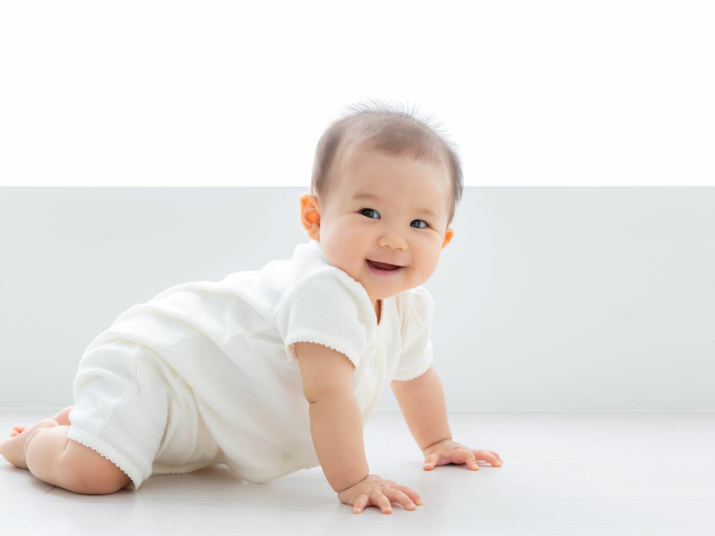 生まれたときから背中に色の濃いあざが２つ。「自然には消えない」と言われ、レーザー治療を決意 異所性蒙古斑・体験談 たまひよ