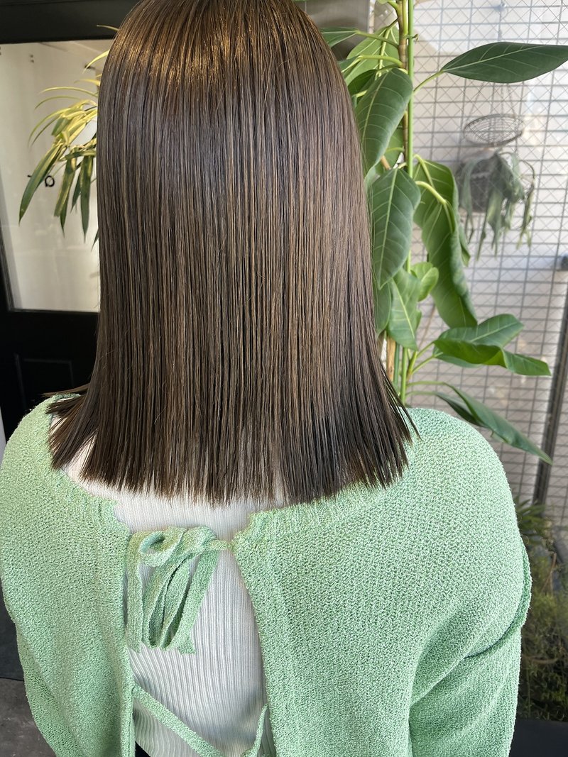 ブルーブラックが緑に色落ちする理由とは？！対策をご紹介！2024年は”綺麗な色落ち”にする為のこだわりをプラス♡│美容室・美容院Lee リー