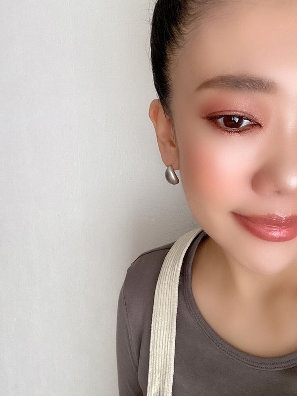 50代におすすめのファンデーション10品をヘアメイクアップアーティストが実際に試してランキングベースメイクをきれいに仕上げる選び方を解説Granza Beauty