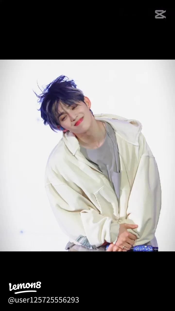 ライイングトライセプスエクステンションのやり方！上腕三頭筋を鍛える正しいフォームとコツ筋トレ部.com