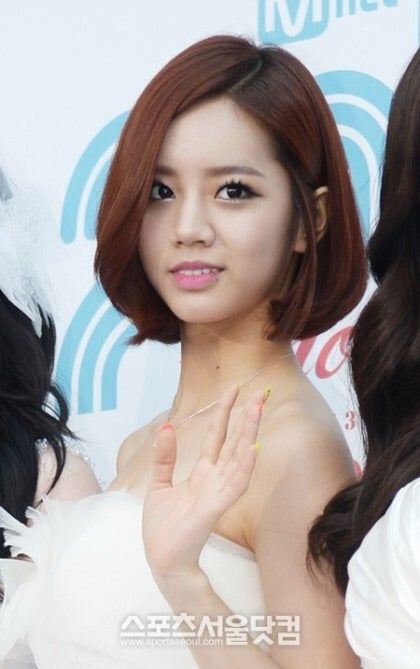 Girl's Dayヘリの鼻が柔らかすぎる件w