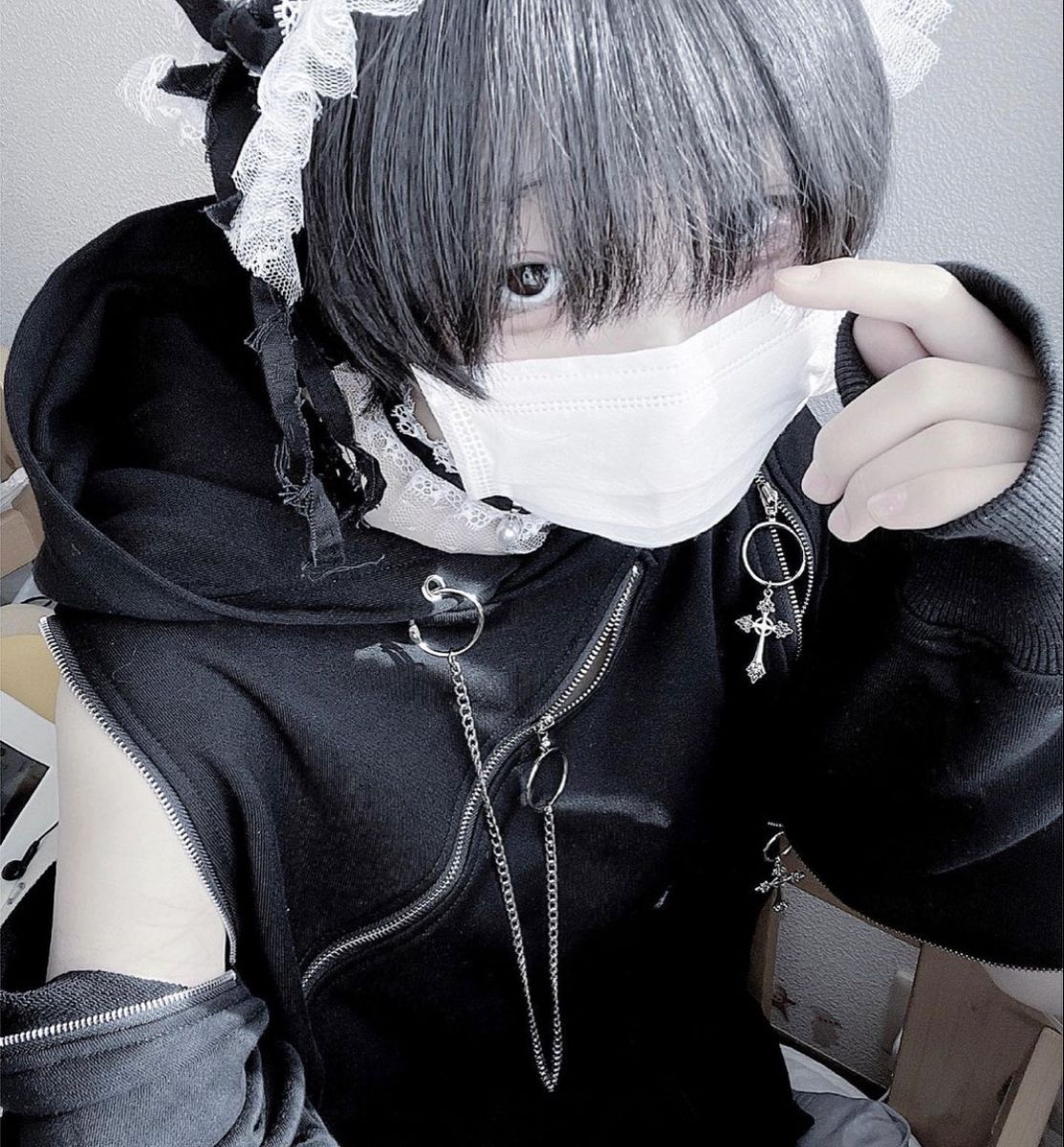 ♡ メガネ男子地雷系男子地雷コーデ地雷男子地雷系ファッション地雷メイク地雷系女子と繋がりたいパンクファッションあみあみグランジファッション黒髪ウルフmcblingメン地下grungefashion眼鏡男子メン地下好きな人と繋がりたい